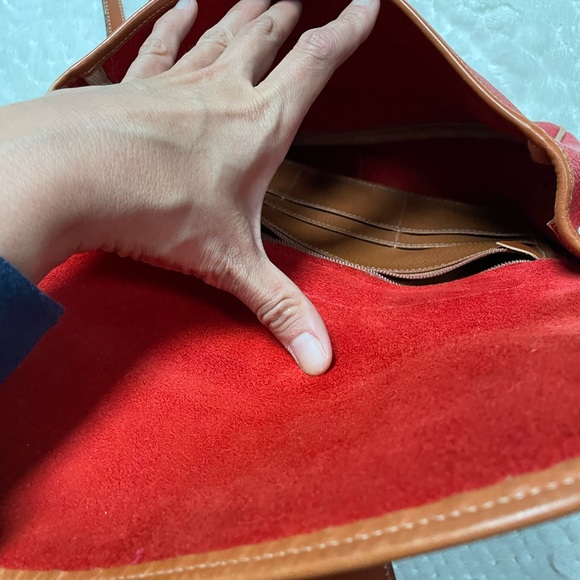 Vintage Dooney & Bourke Crossbody / Red Leather - Picture 5 of 8